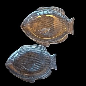 Set of 2 Vintage Fish Oven Proof USA Glass Baking Serving Platter Plates